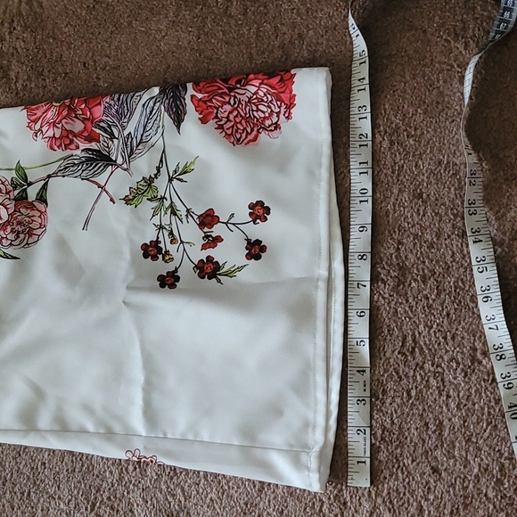 Crop pant wide leg white with flowers - Picture 9 of 10